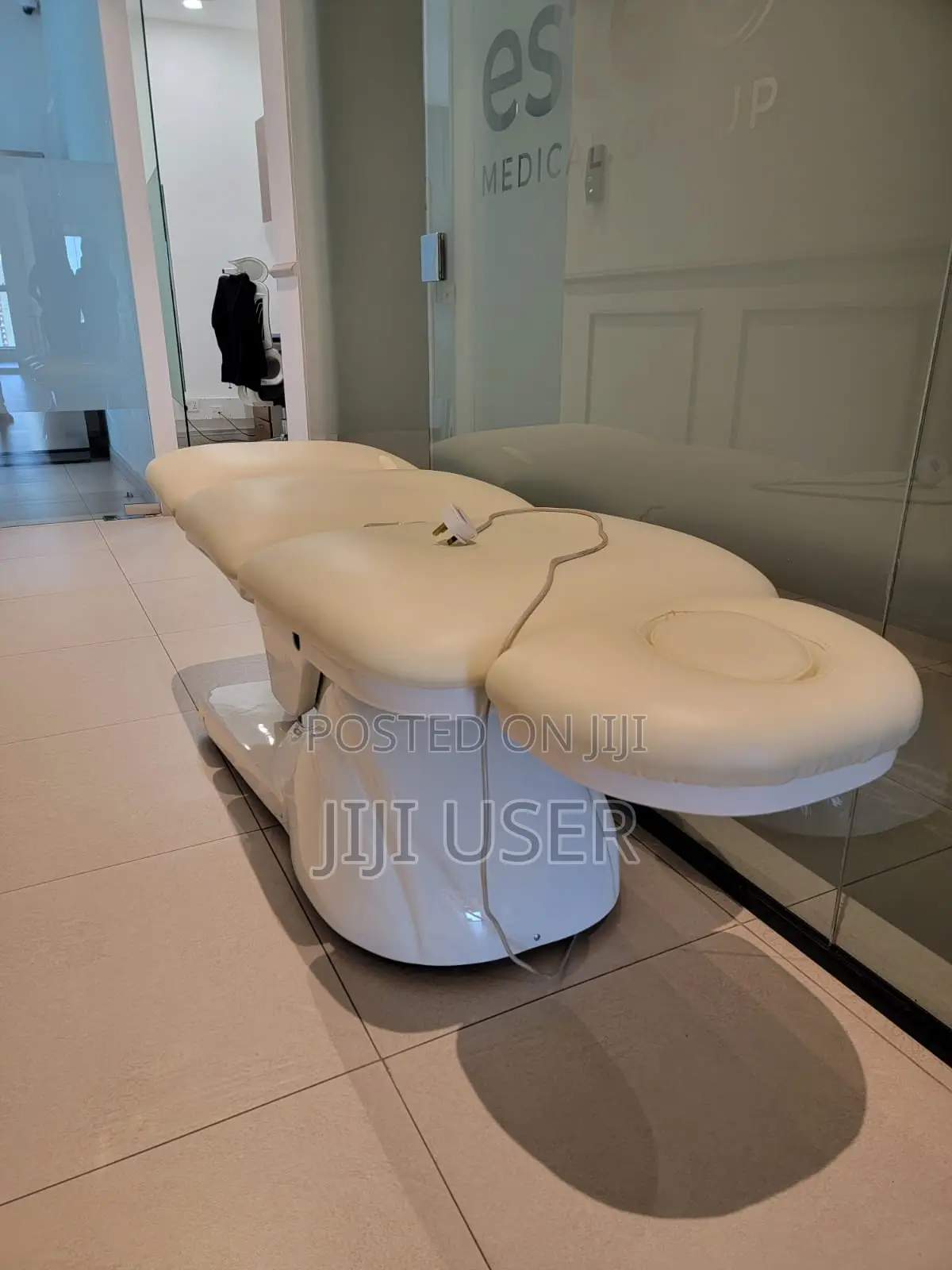 Electric Medical/Treatment Bed
