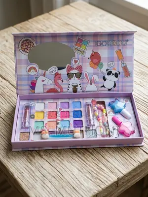 Girls Magical Non Toxic Makeup & Vanity Kit