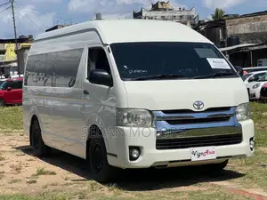 Toyota HiAce 2019 Beige