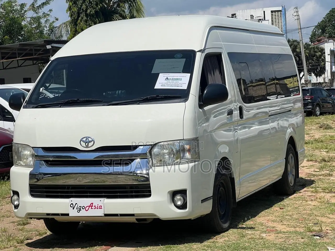 Toyota HiAce 2019 Beige