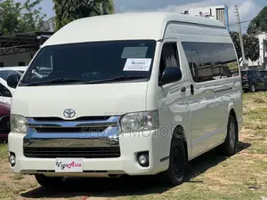 Toyota HiAce 2019 Beige