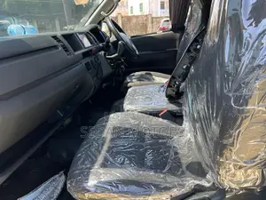 Toyota HiAce 2019 Beige