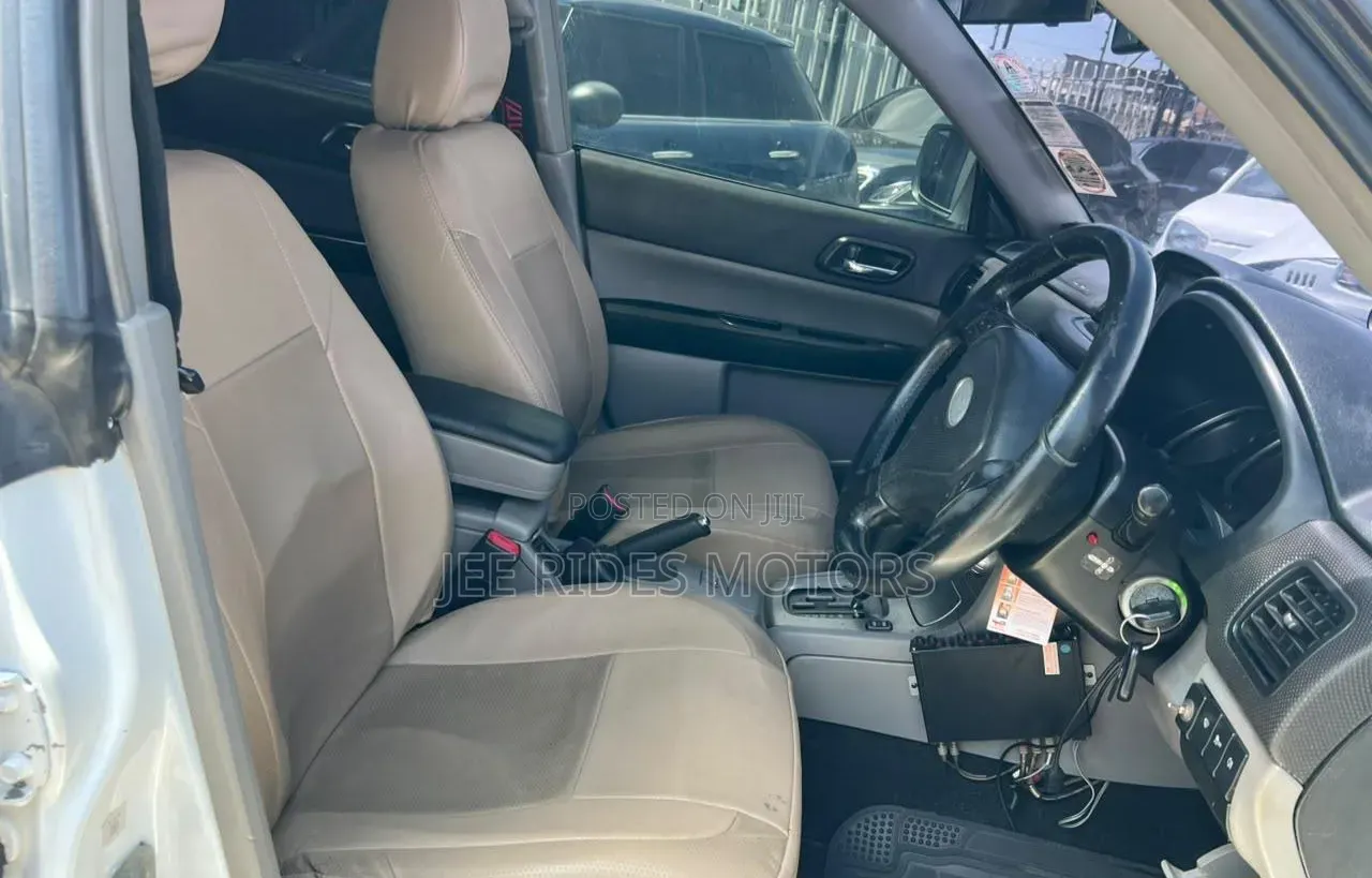 Subaru Forester 2006 Off white
