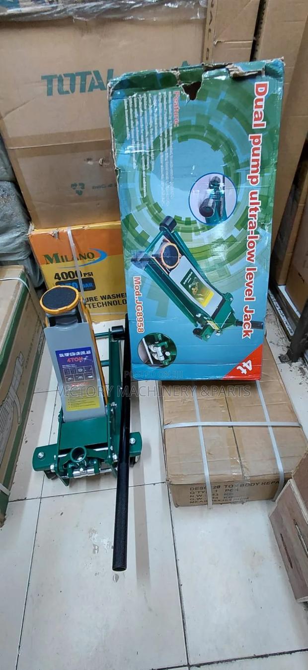 4 Tonne Low Profile Hydraulic Trolley Jack - thumbnail 4