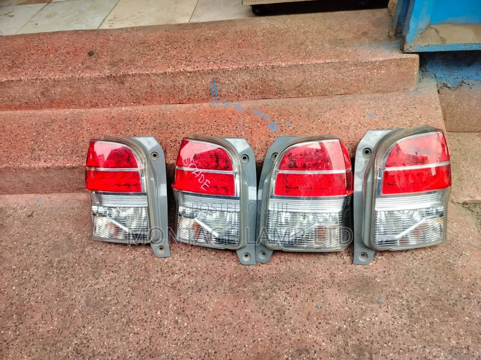 Tail Light Spade