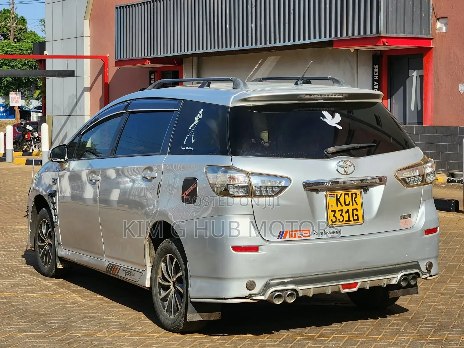 Toyota Wish 2011 Silver
