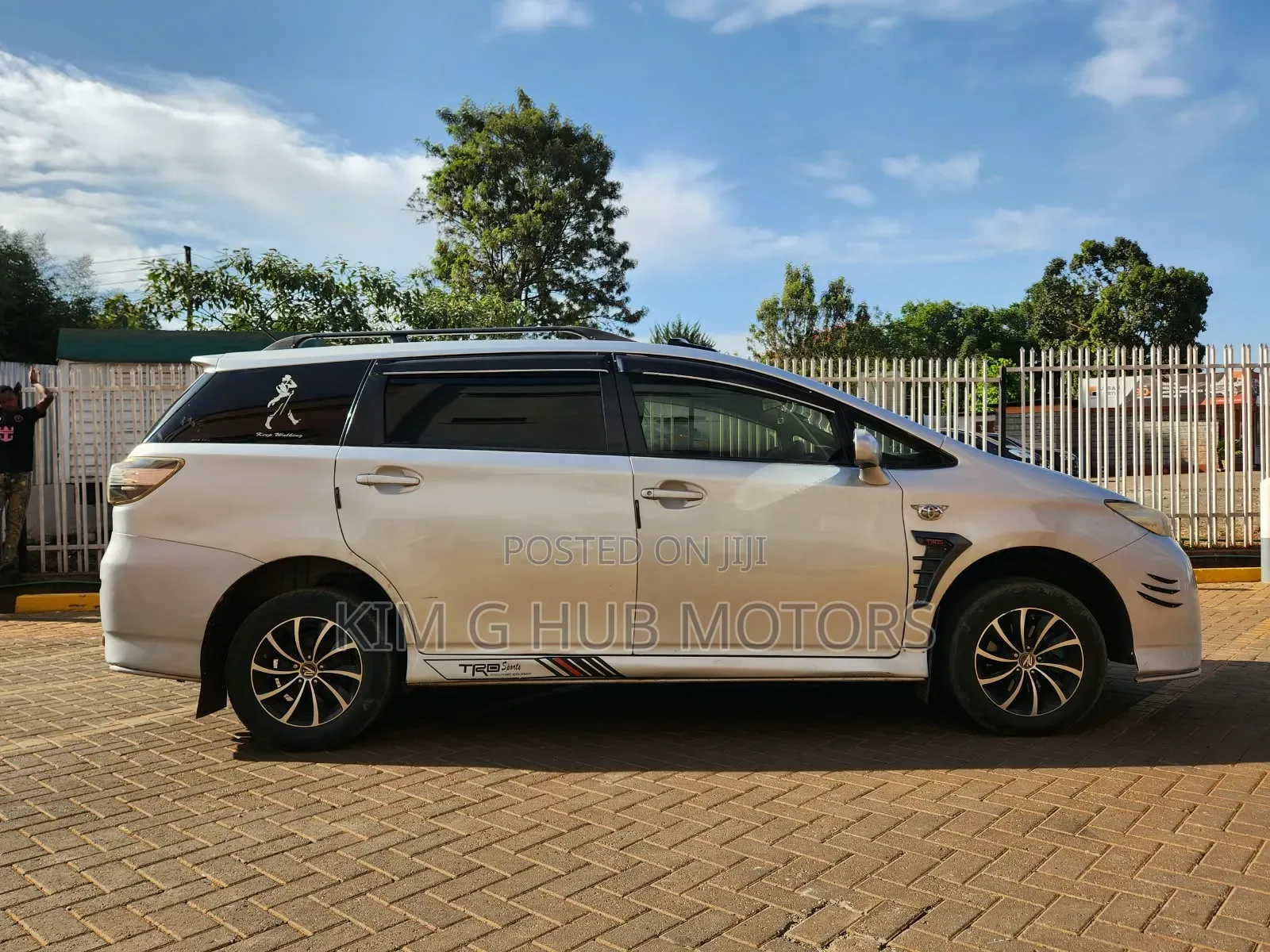 Toyota Wish 2011 Silver