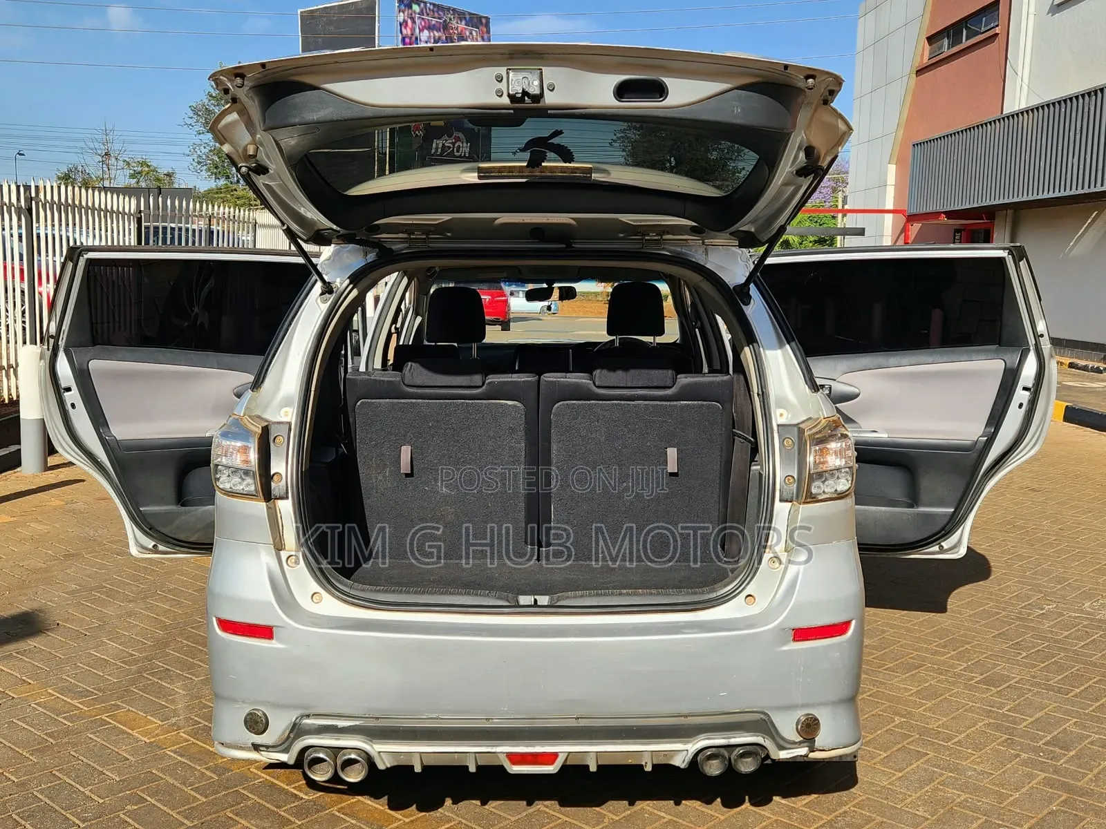 Toyota Wish 2011 Silver