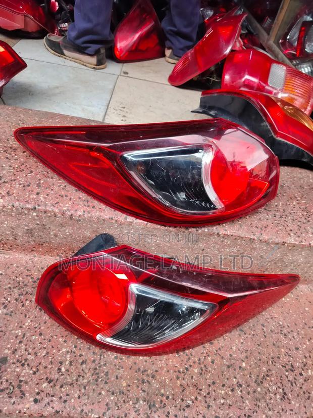 Mazda CX-5 Tail Light Body 2012 - thumbnail 2