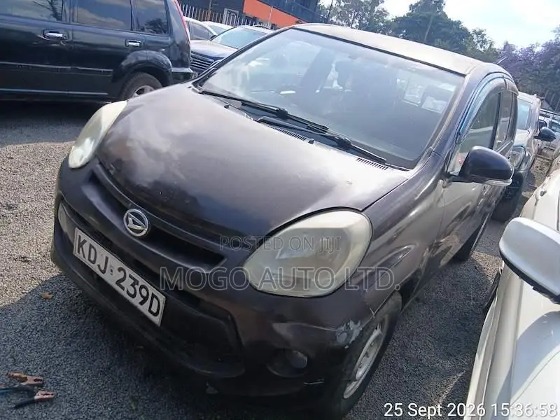 Daihatsu Boon 2015 Purple
