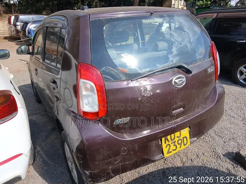 Daihatsu Boon 2015 Purple