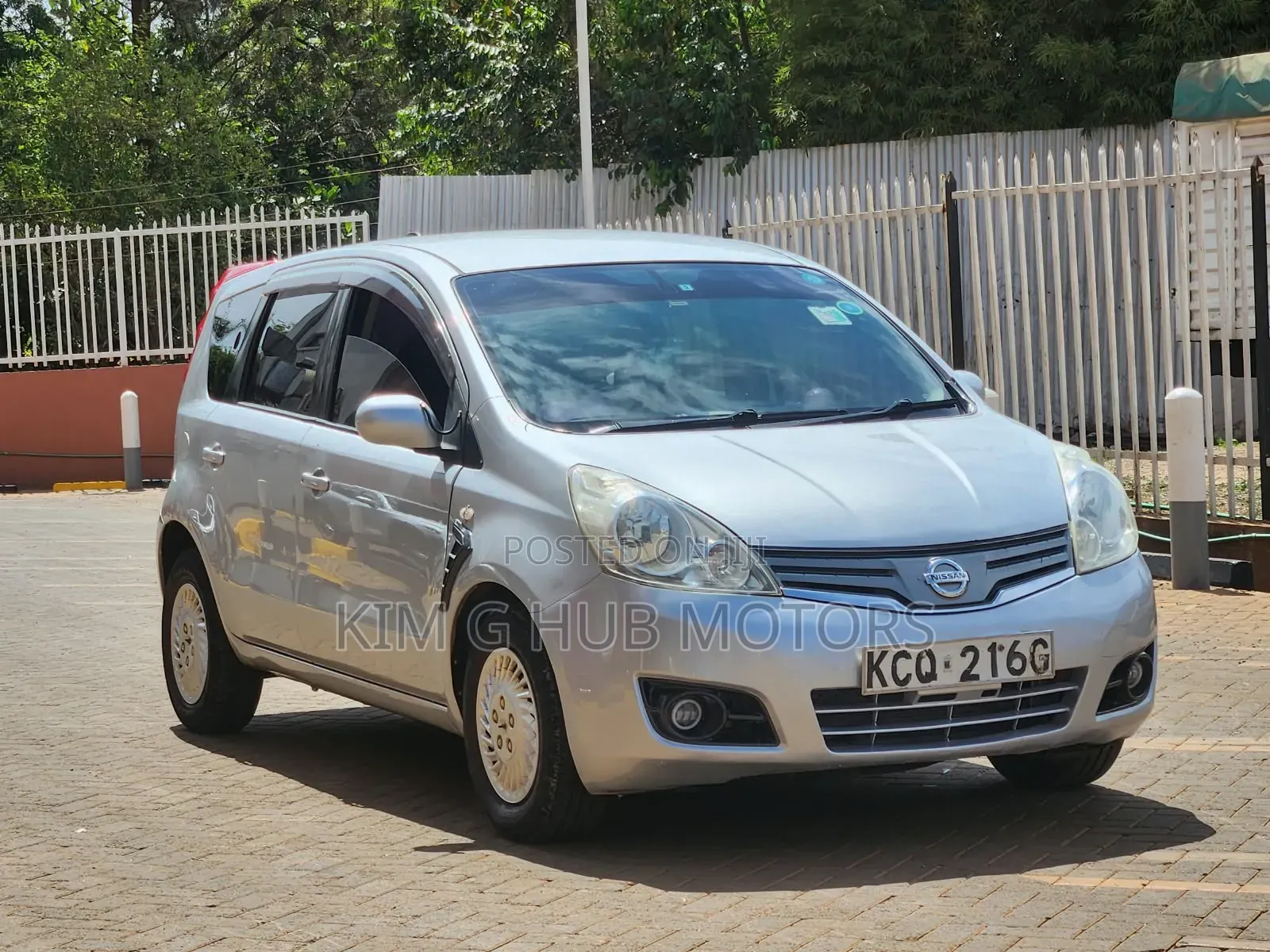 Nissan Note 2011 Silver
