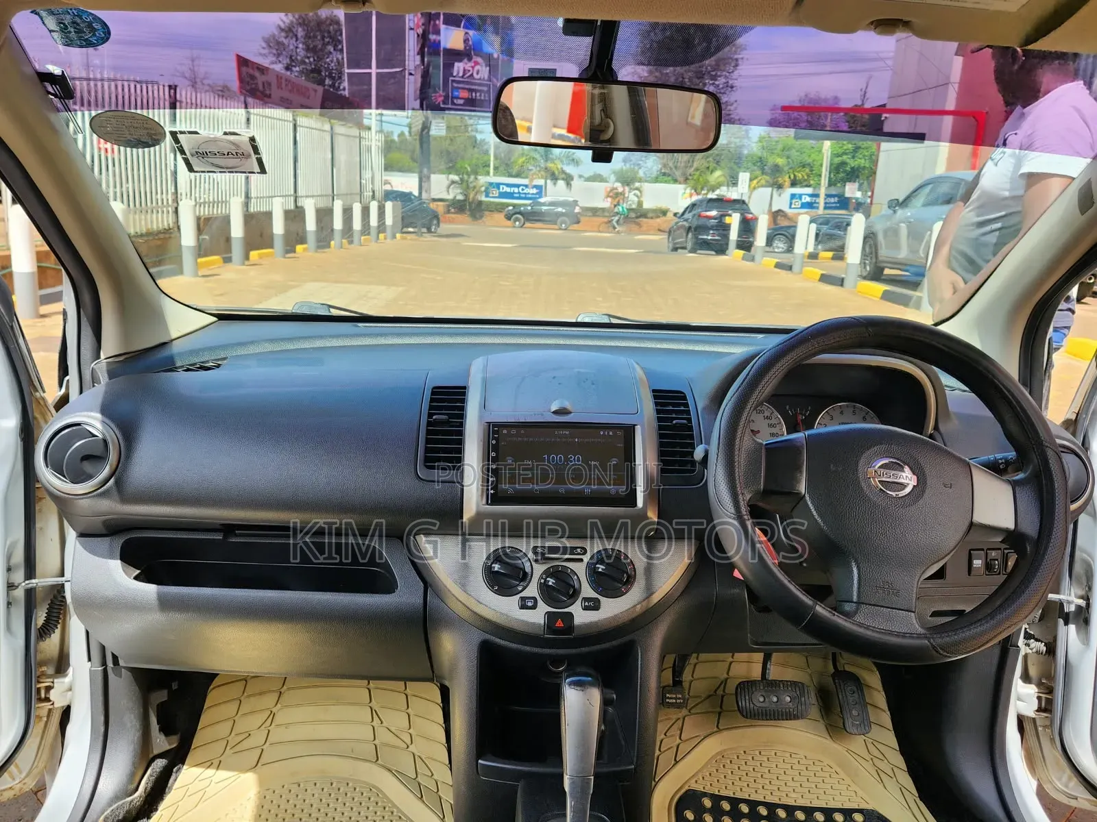 Nissan Note 2011 Silver