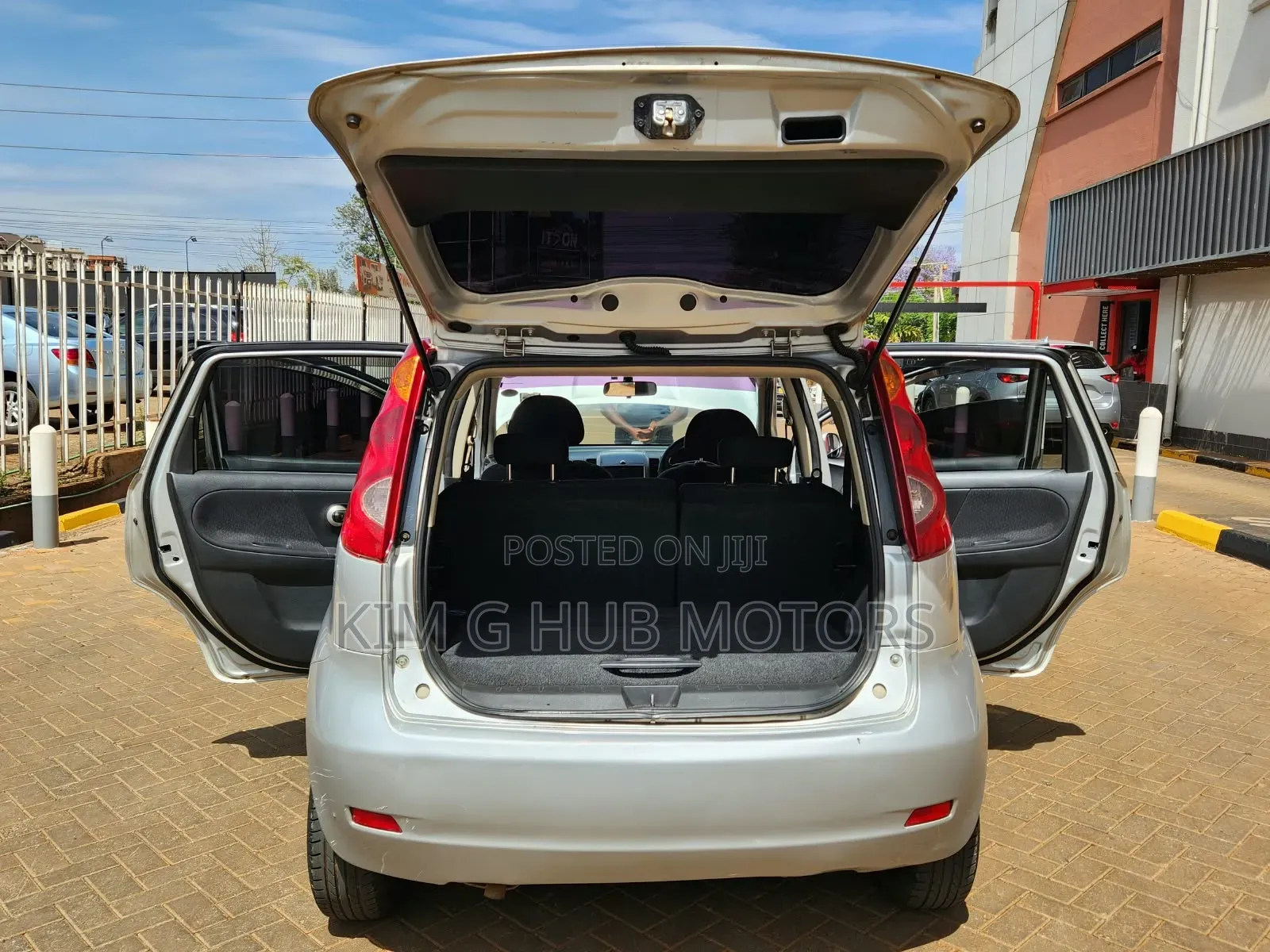 Nissan Note 2011 Silver