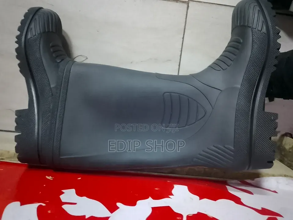 Waterproof Black Gumboots