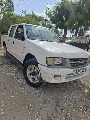 Isuzu Tougher 2001 White