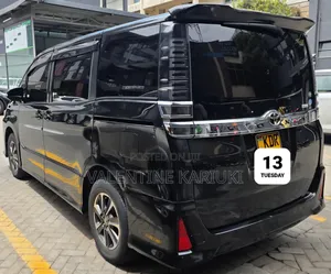 Toyota Voxy 2018 Black