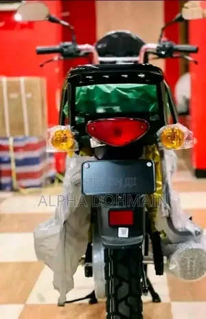 New Bajaj Boxer 150 UG 2022 Red