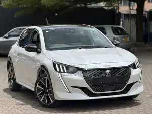 Peugeot 208 2019 White