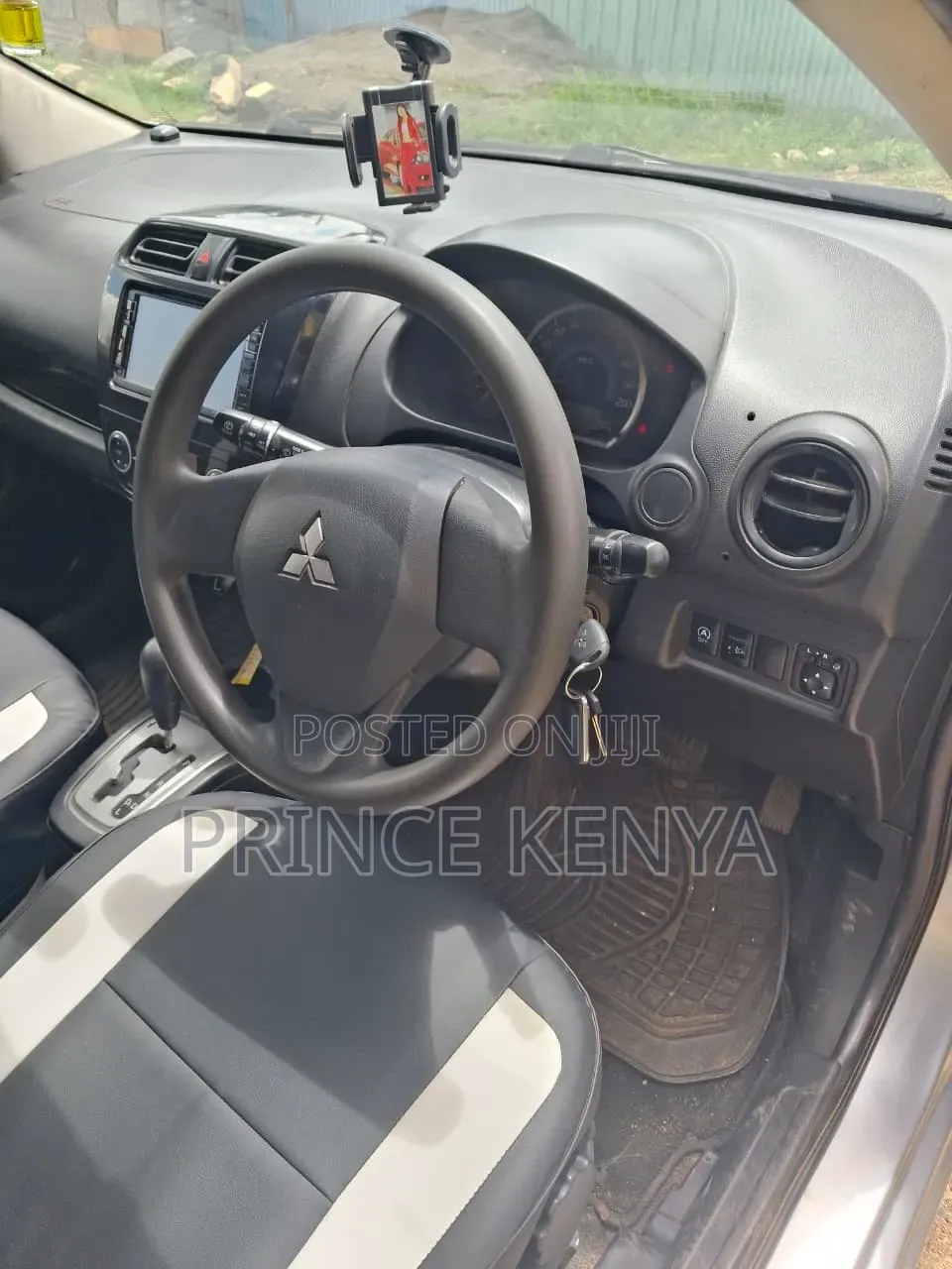 Mitsubishi Mirage 2014 Silver