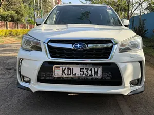 Subaru Forester 2.0XT Premium AWD 2016 Off white