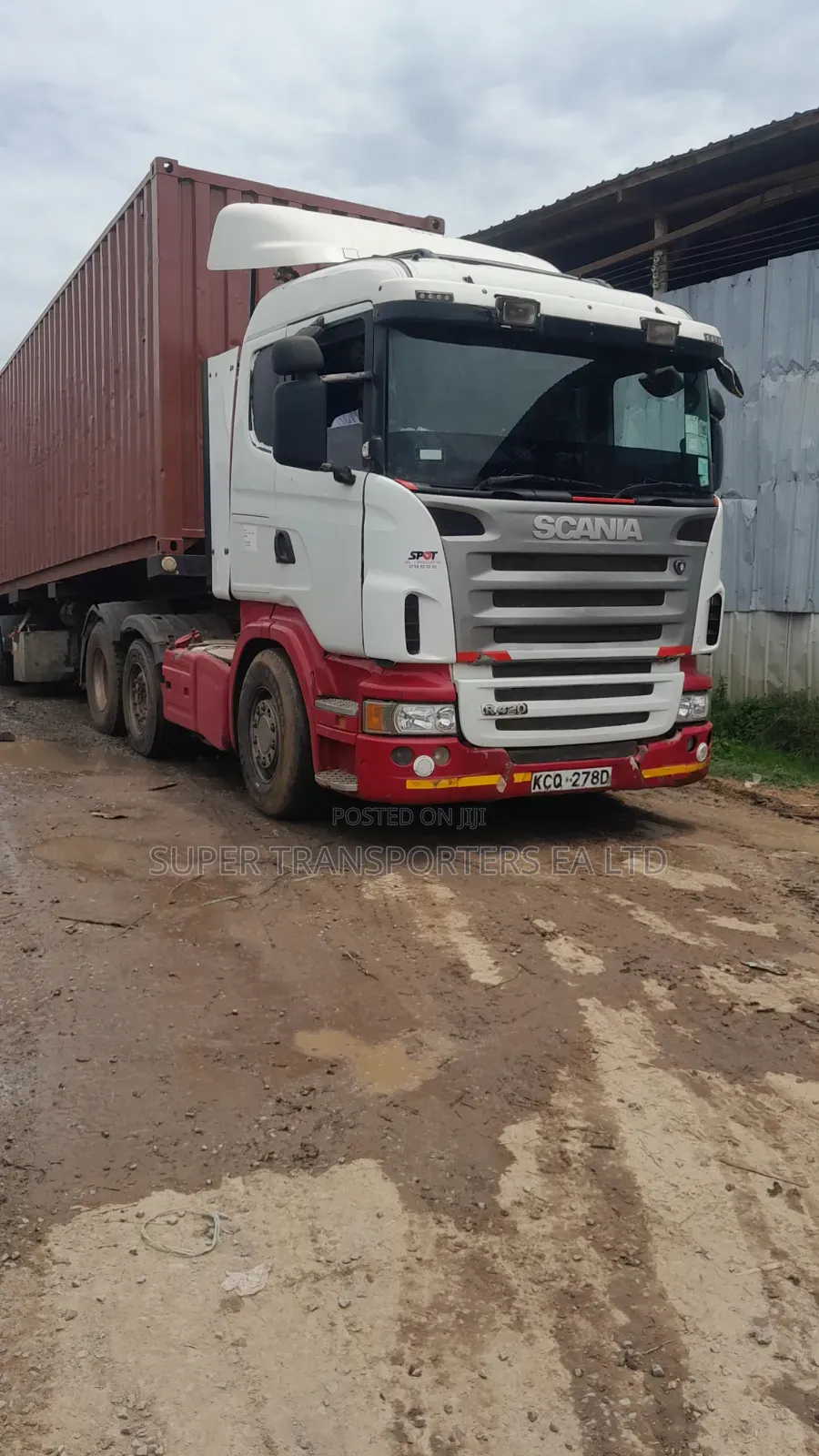 Transport. Trailers.30-32 tonnes.flatbeds.100 Units.