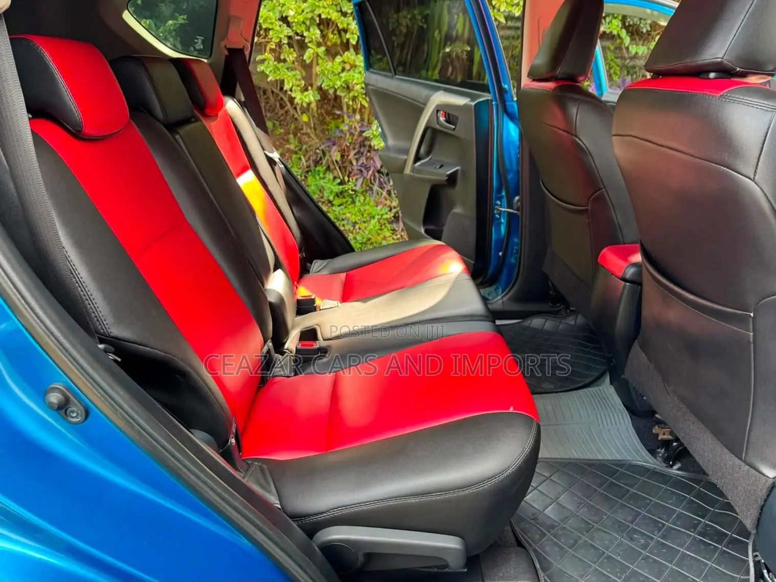 Toyota RAV4 2018 Blue