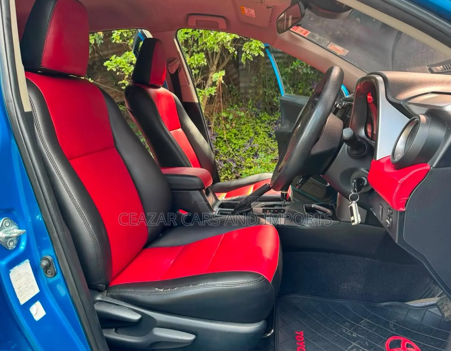 Toyota RAV4 2018 Blue