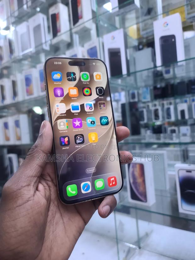 Apple iPhone 16 Pro Max 256 GB - thumbnail 3