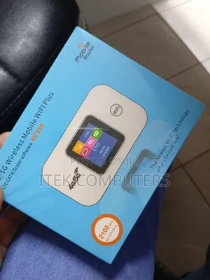 Portable Dual-Network 4g/5g WiFi Router for Flexible Connectivity