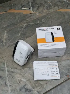 WiFi Signal Amplifier 300Mbps Wireless Network Extender