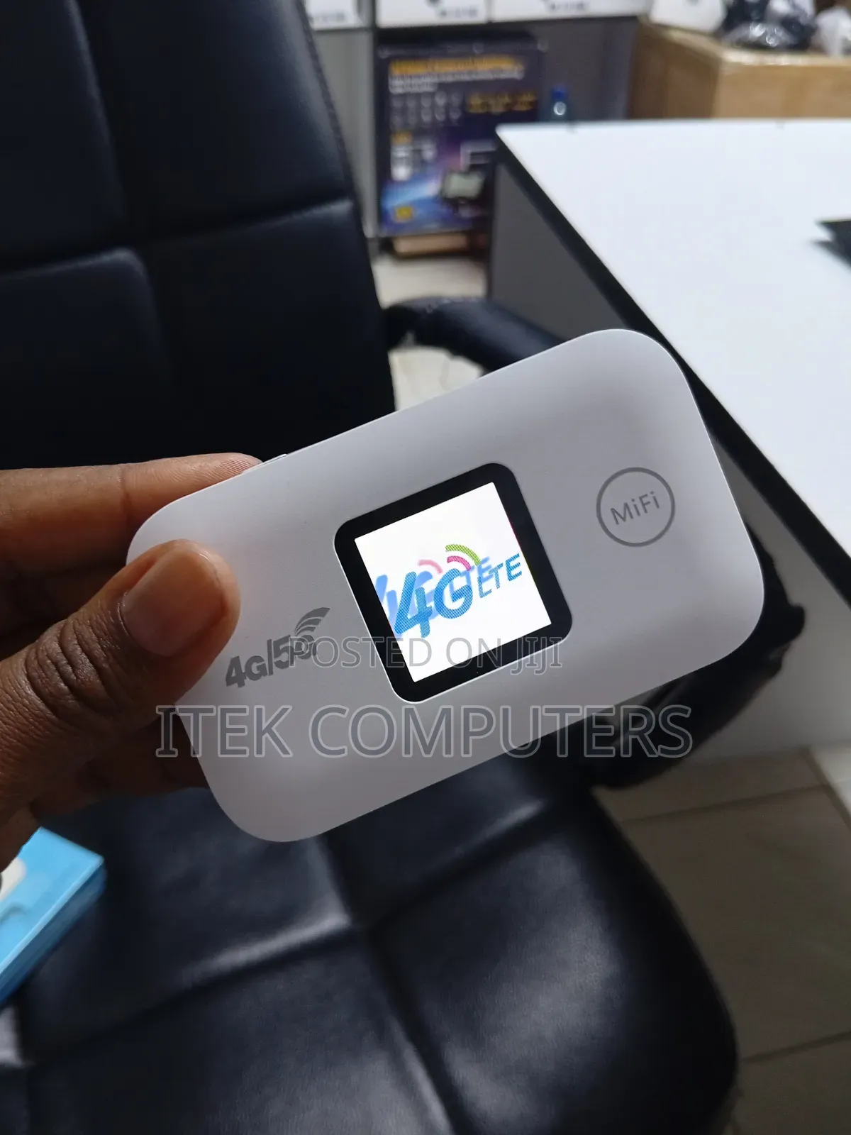 Portable 4g/5g WiFi Router for Maps, Navigation and Travel Apps