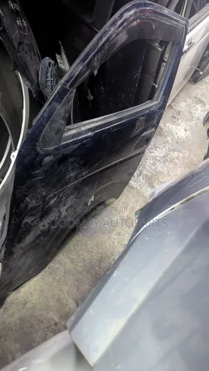 Toyota Hiace 7l Front Door Left