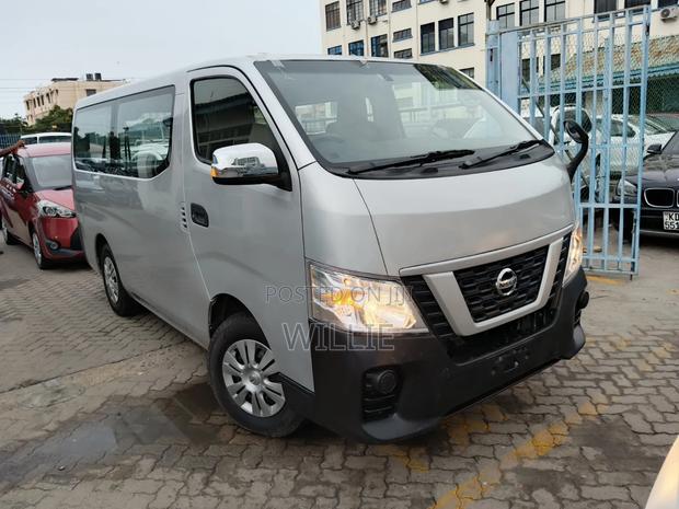 Nissan Caravan (Urvan) 2019 Silver - thumbnail 6
