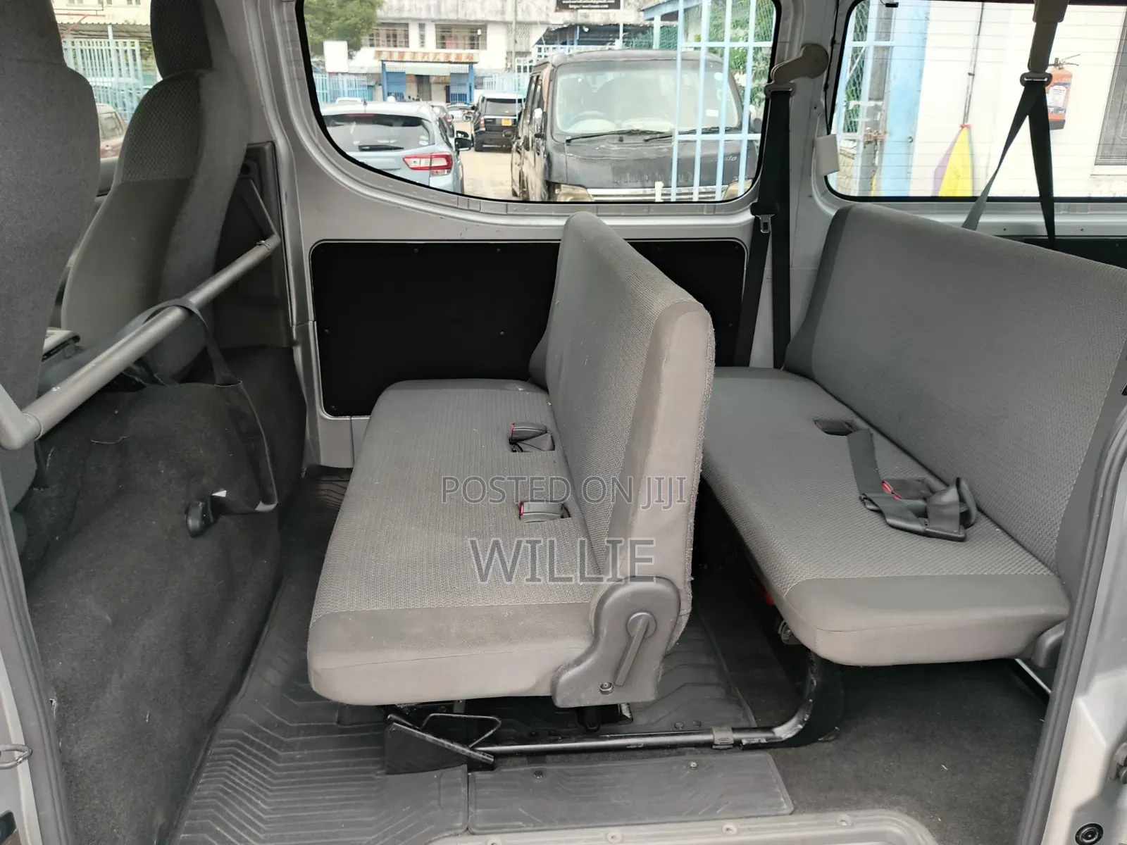 Nissan Caravan (Urvan) 2019 Silver