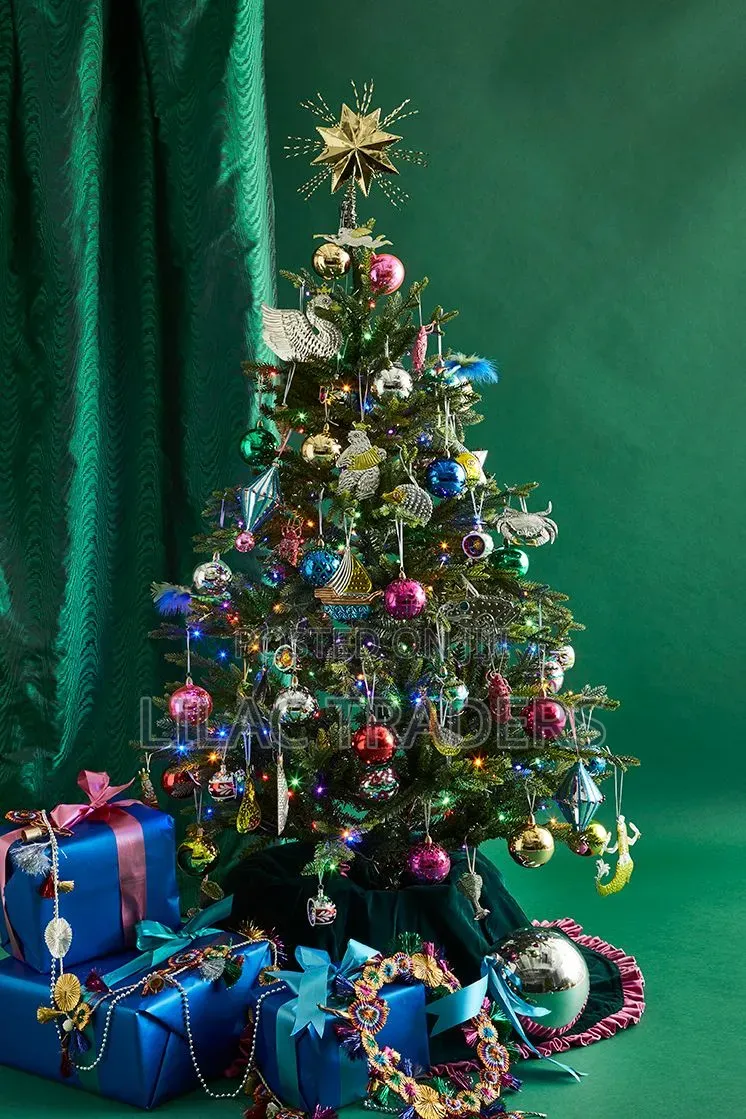 Decorative Artificial Christmas Tree for Festive Season 5ft(150cm)caro
