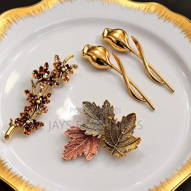 Transform Your Outfits With Our Brooches - thumbnail 2