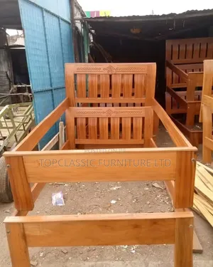 Hardwood Gong Bed 4x6 Brown