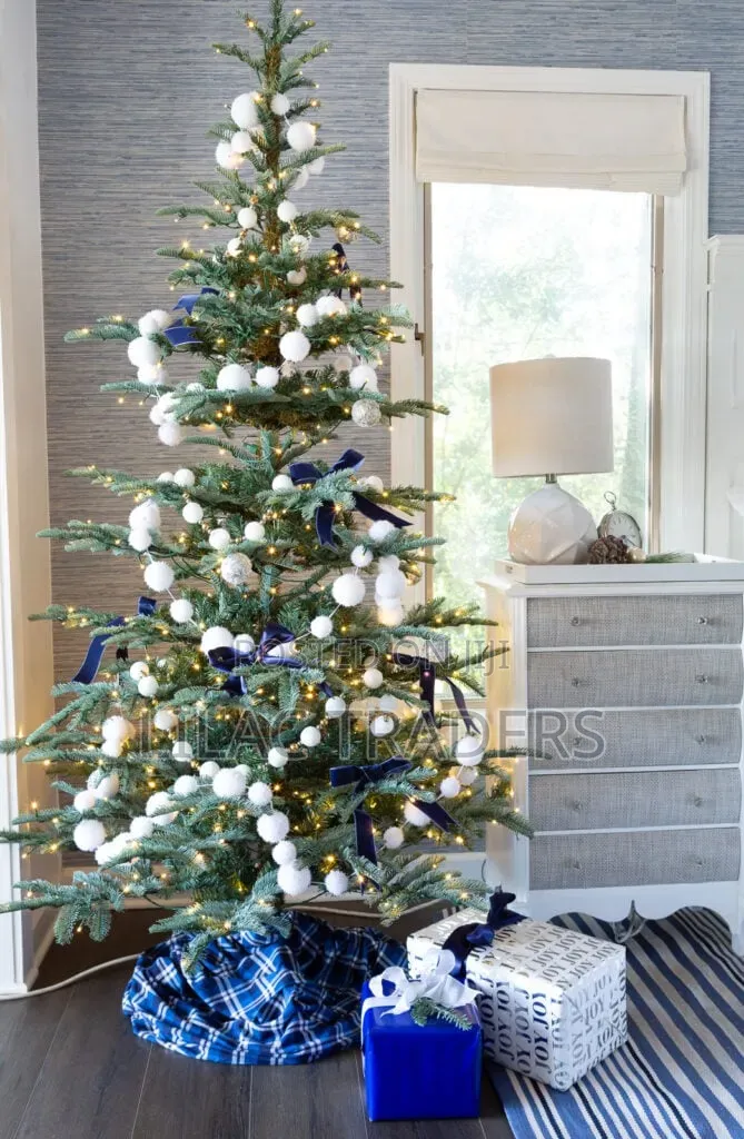 Premium Artificial Christmas Tree – Festive Home Decoration 6ft(180)ca