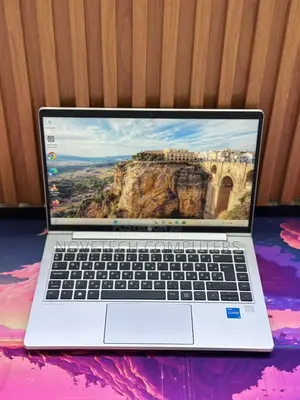 Laptop HP ProBook 440 8GB Intel Core i3 SSD 512GB