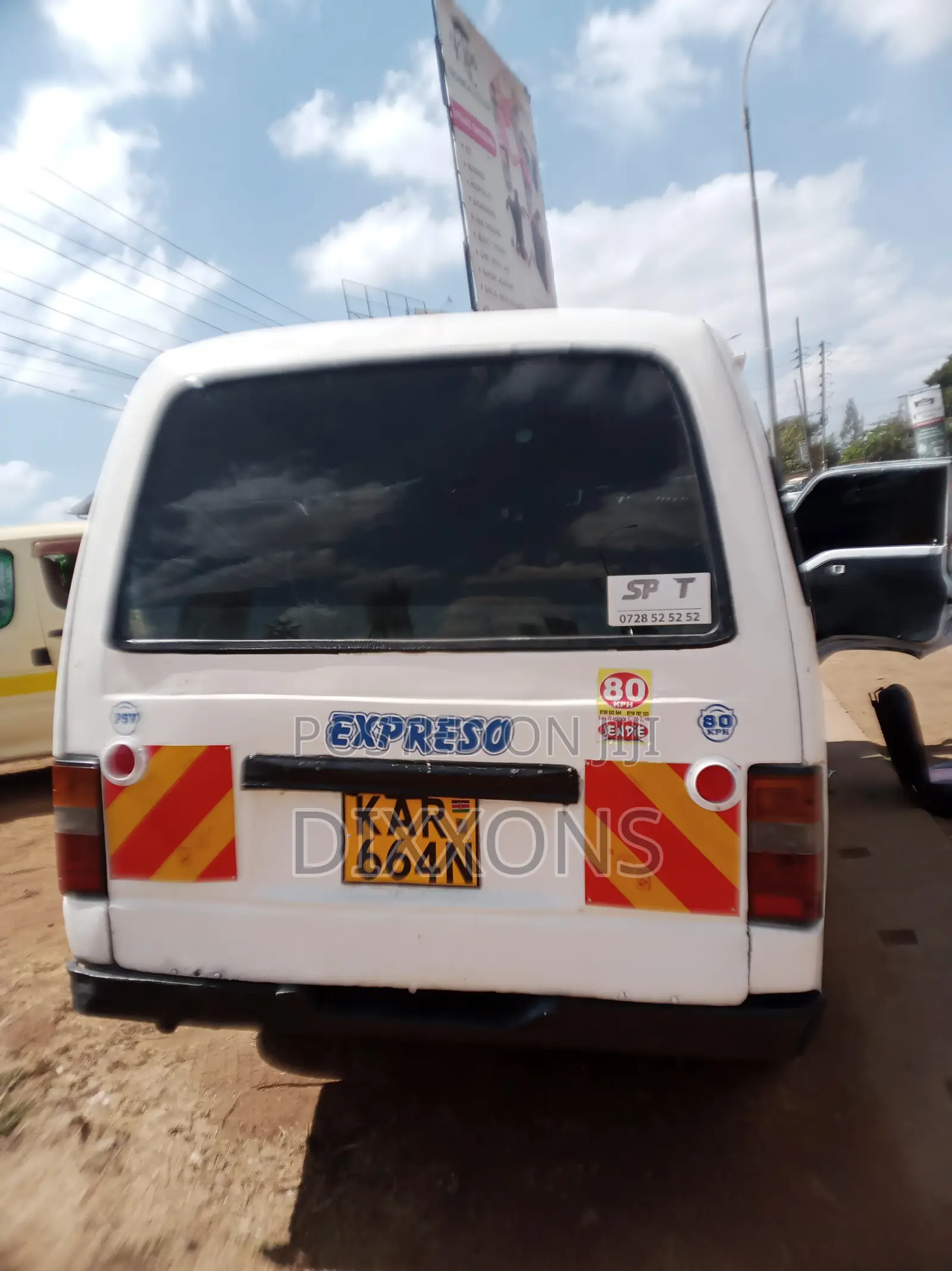 Nissan Caravan (Urvan) 2002 White