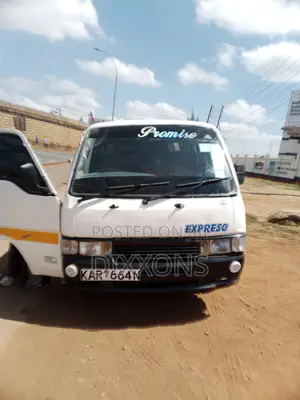 Nissan Caravan (Urvan) 2002 White