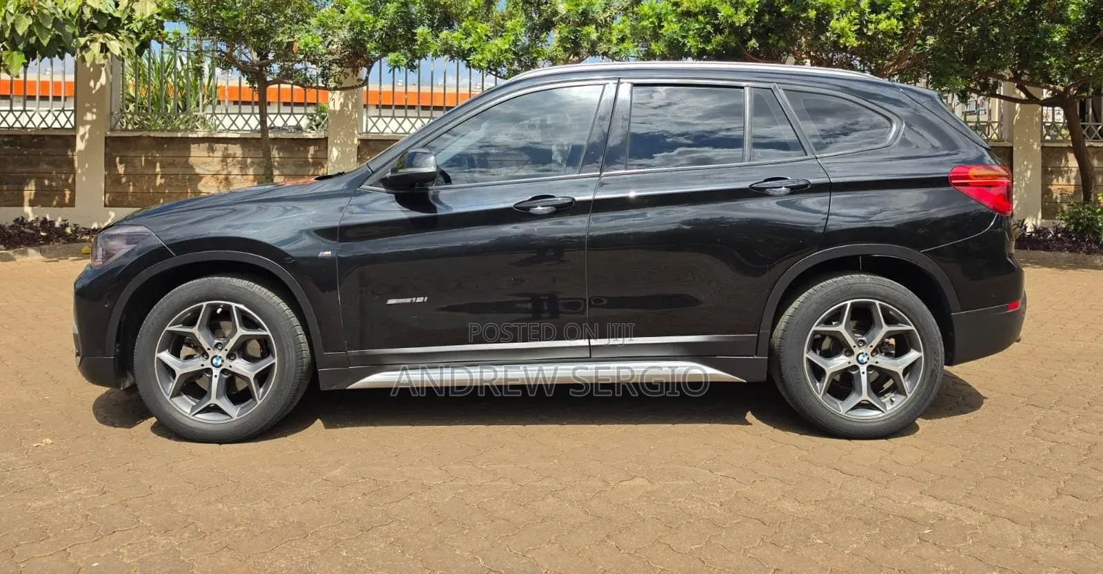 BMW X1 xDrive28i AWD 2016 Black