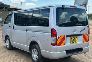 Toyota HiAce 2009 Silver