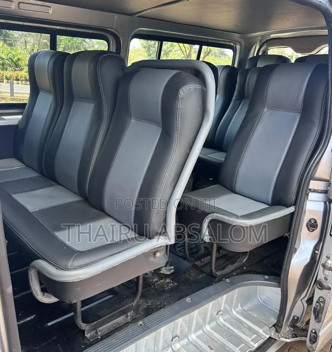 Toyota HiAce 2009 Silver