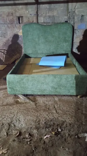 Chester Bed 5*6 (Queen Size)