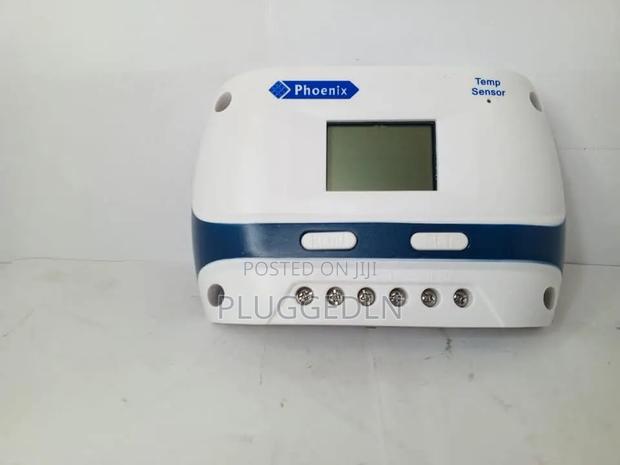 Phoenix Solar 60A 12v/24v Solar Charge Controller. - main view