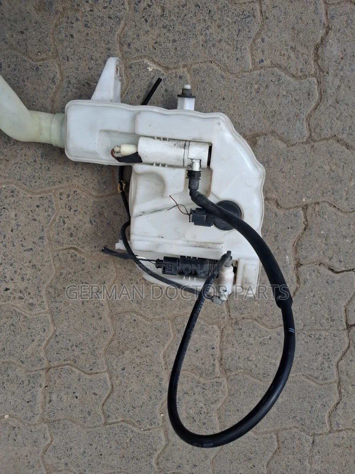 W166 Washer Bottle
