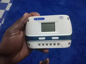 Phoenix Solar 50A 12v/24v Solar Charge Controller