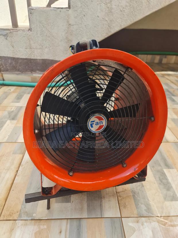 Hood Fan or Extractor - thumbnail 2